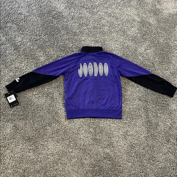 NEW! PURPLE & BLACK JORDAN 2-PIECE ZIP-UP & SWEATPANTS SET. SIZE 6. BOYS. - Picture 8 of 11